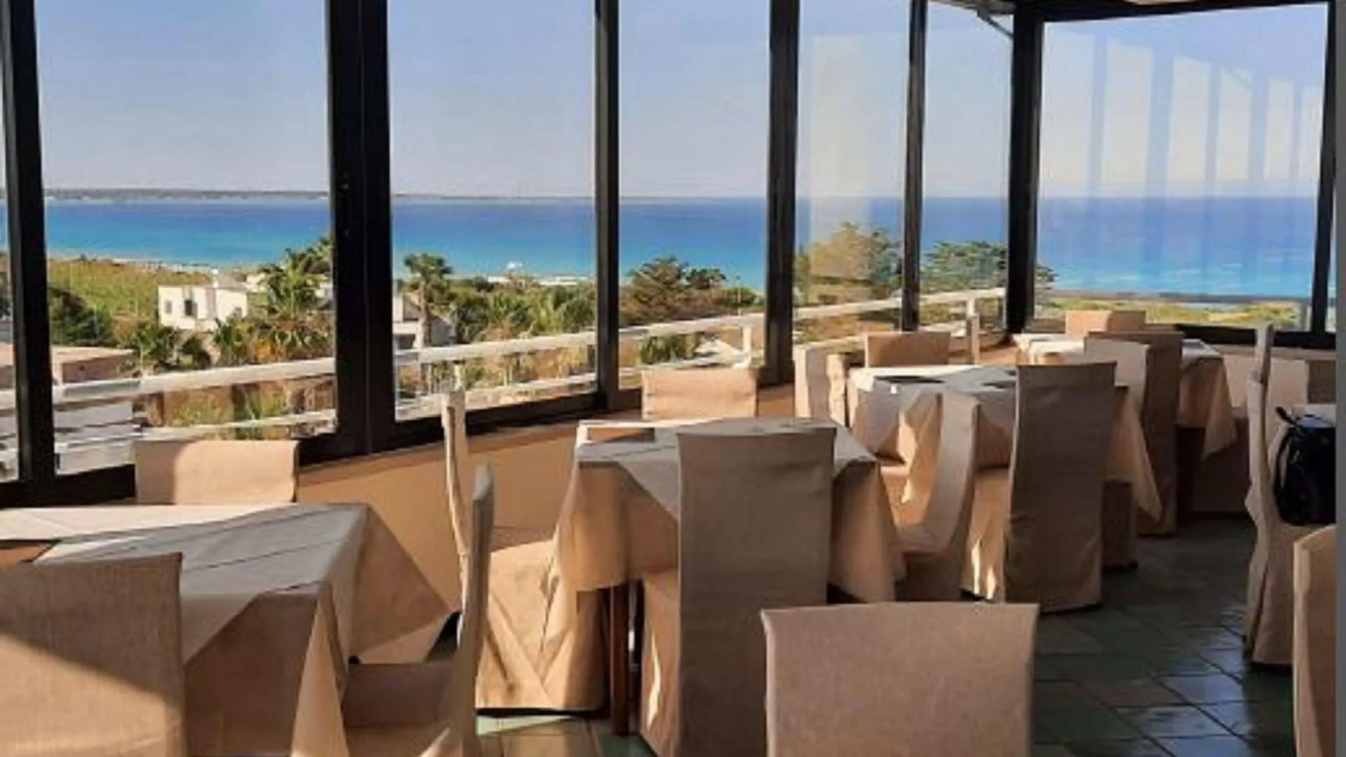 Dove Soggiornare vicino al Lido San Giovanni: 8 Hotel sul Mare