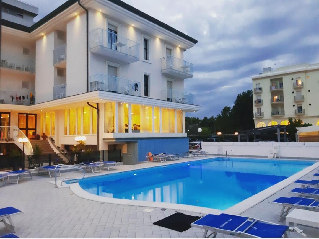 14 Hotel Centrali vicino a Indiana Golf a Riccione
