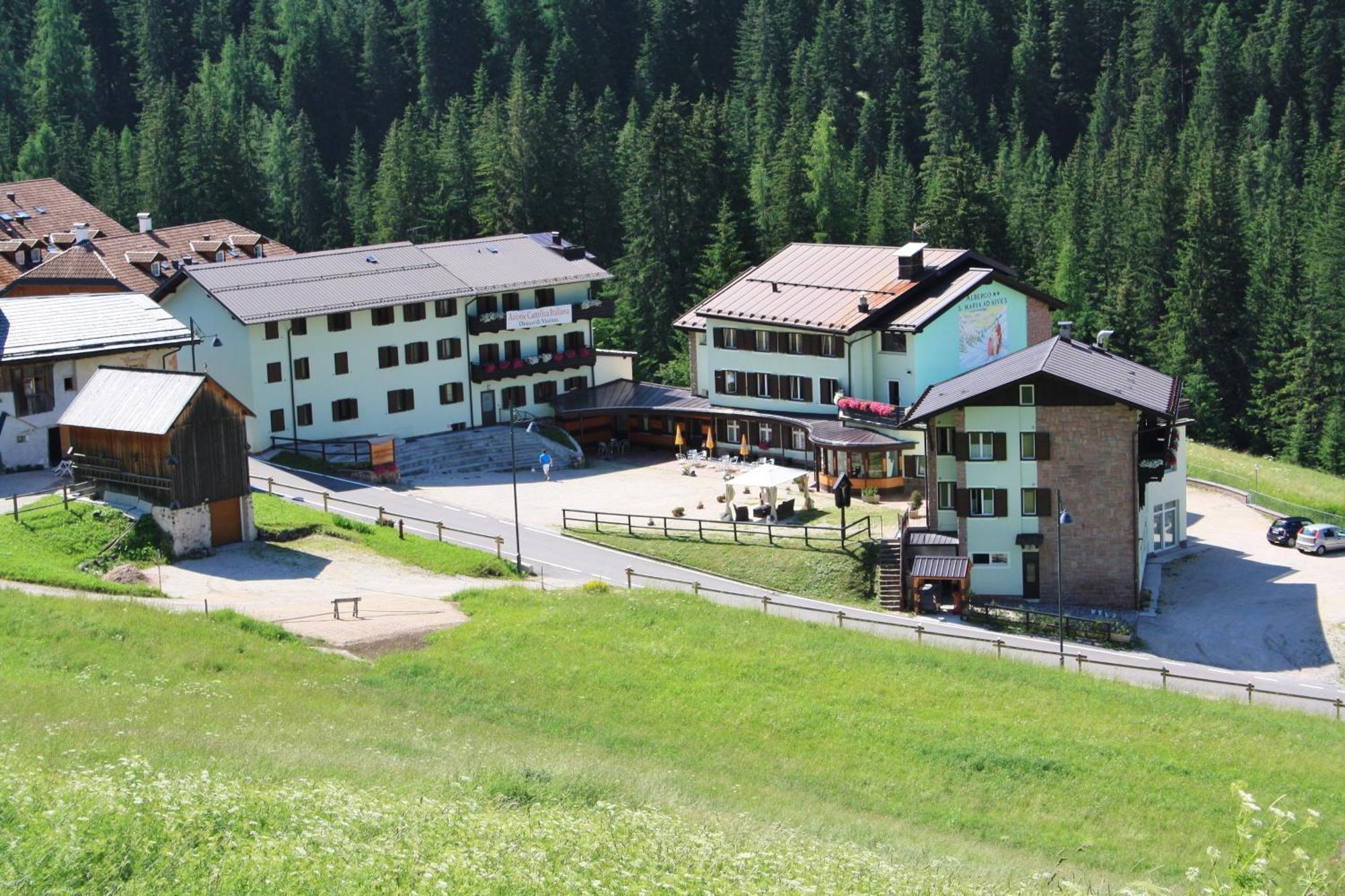 5 Hotel 2 Stelle vicino ad Arabba-Marmolada per Sciatori